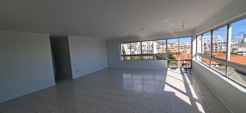 To Let 2 Bedroom Property for Rent in Sea Point Western Cape